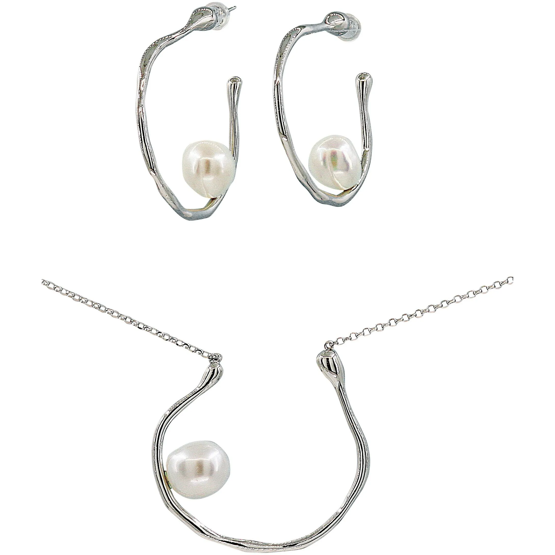 Chic Fresh Water Pearl Necklace & Earring Set