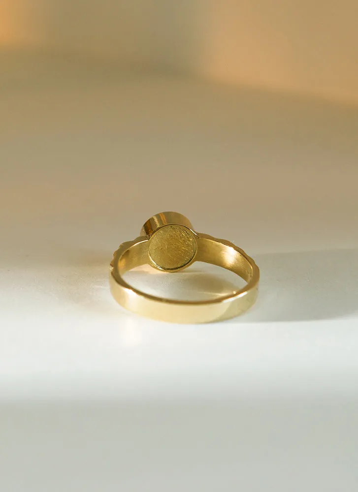 Coco pearl ring 14k gold