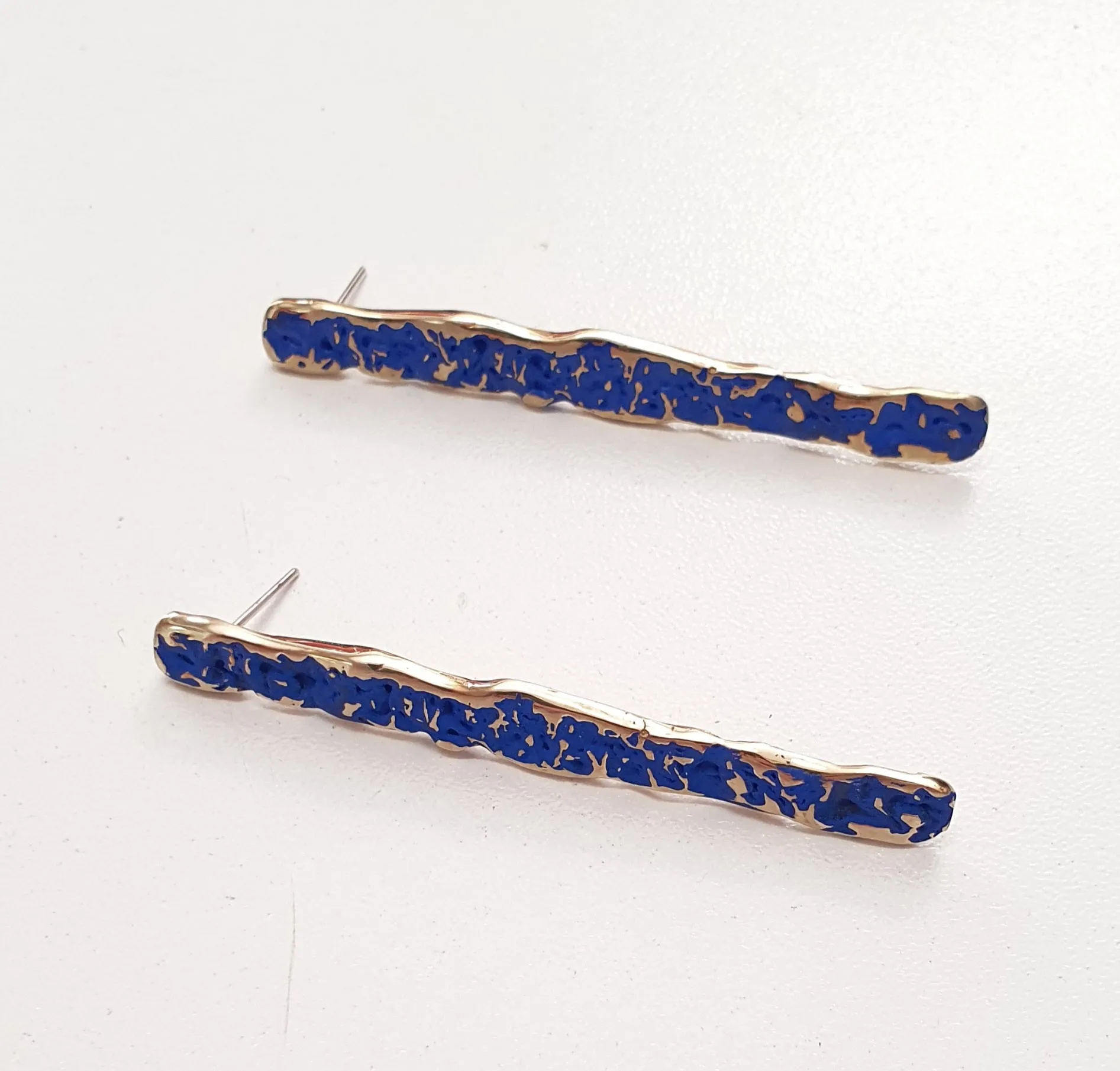 Crackle Texture Bar Earrings in various colours