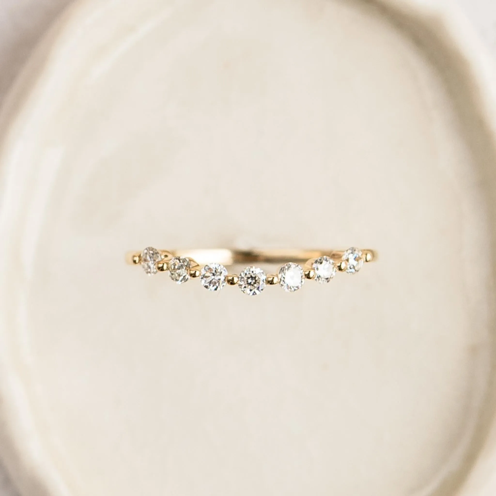 Curved Diamond Ring 14k Gold - Isla