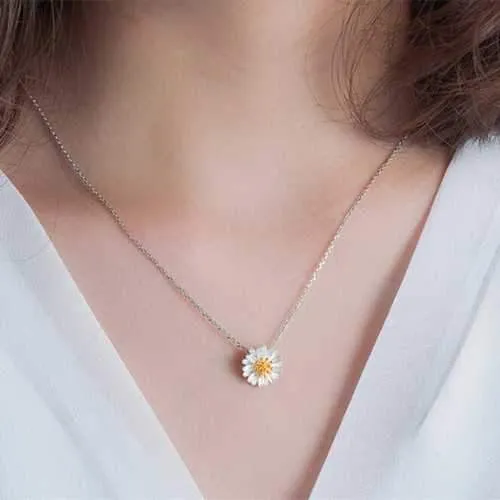 Delicate Daisy S925 Sterling Silver Short Necklaces for Women