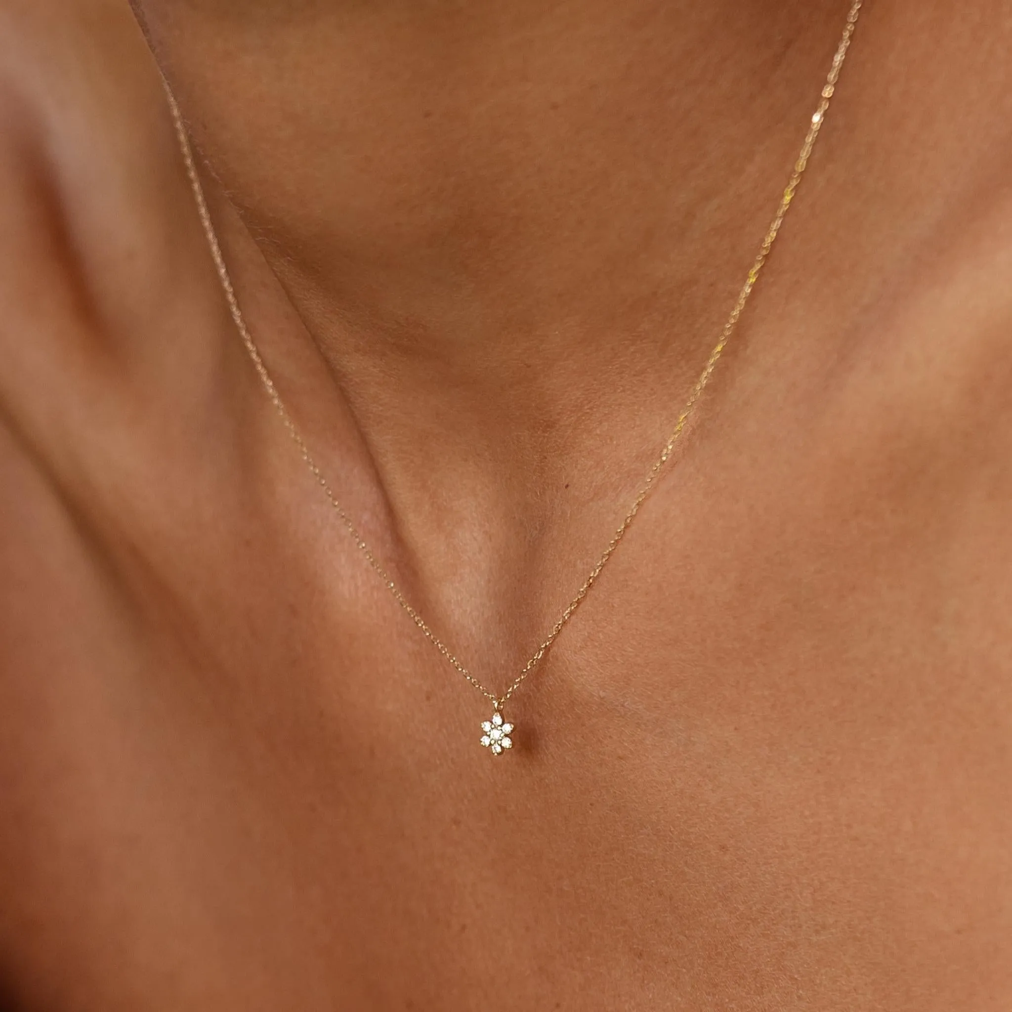 Diamond Flower Necklace 14k Gold - Haldis