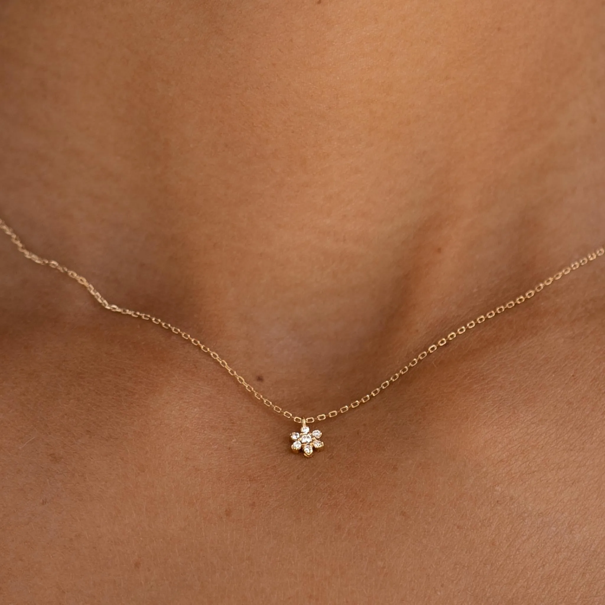 Diamond Flower Necklace 14k Gold - Haldis