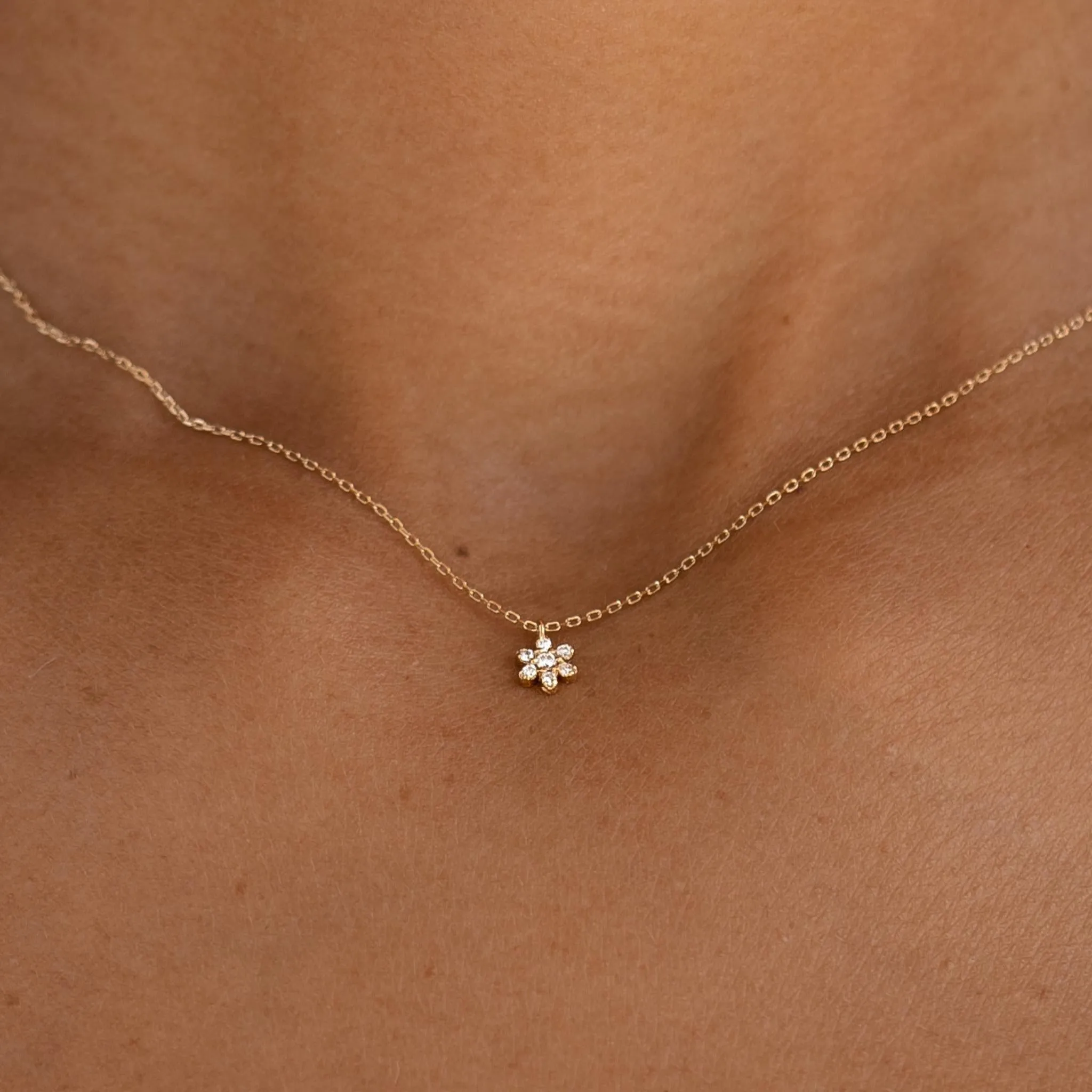 Diamond Flower Necklace 14k Gold - Haldis