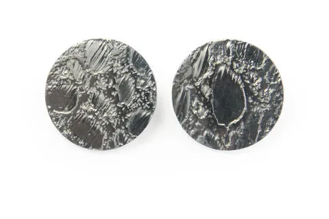 Etched 'Skin' Stud Earrings (Silver or Gold)