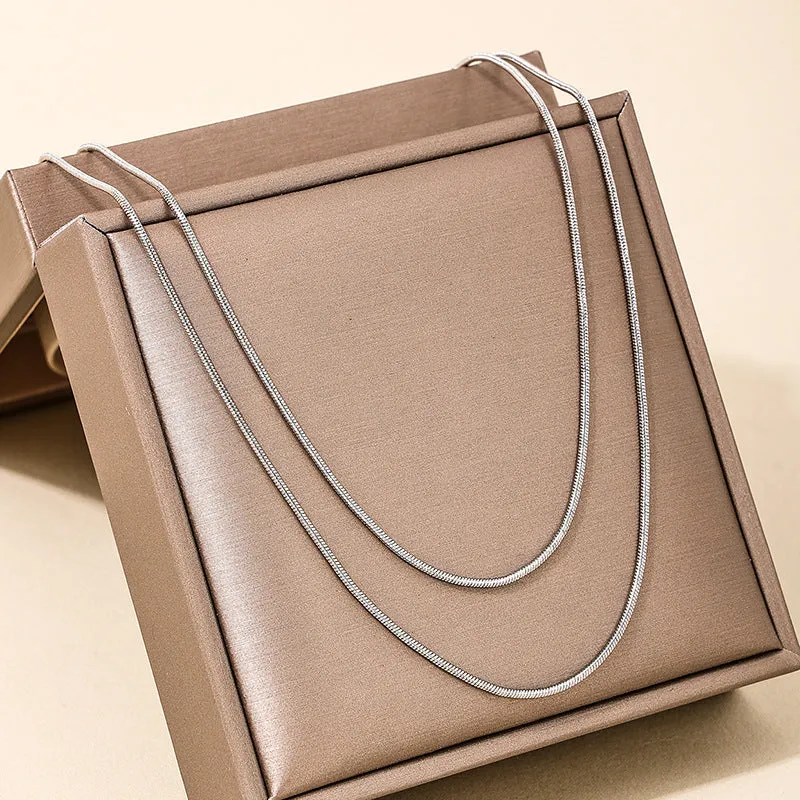 European Chic Double-Layer Chain Necklace with Minimalist Design Aesthetic