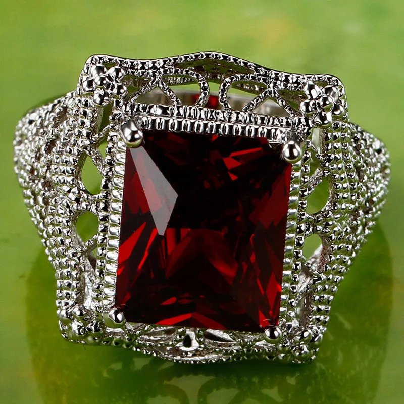 Hot Sales Fashion Wedding Jewelry Emerald Cut Red Garnet Silver Ring Women Party Gift Rings