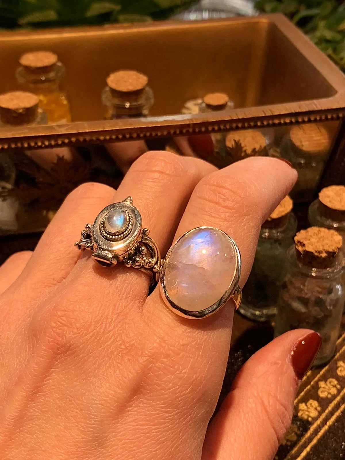 Moonstone Poison Ring - Oval / Teardrop (US 10)