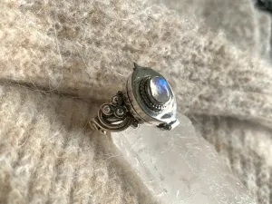 Moonstone Poison Ring - Oval / Teardrop (US 10)