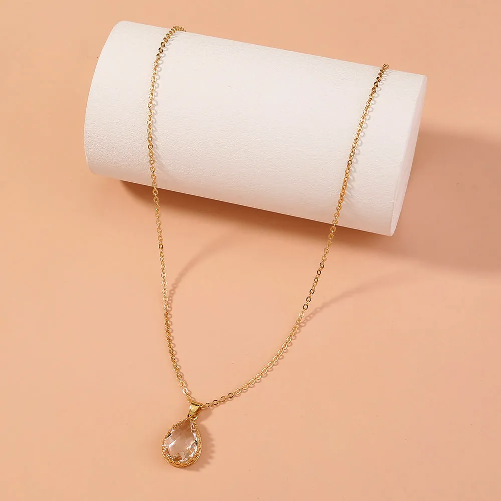 Simple and stylish 100-piece clavicle chain with clear drop crystal pendant necklace